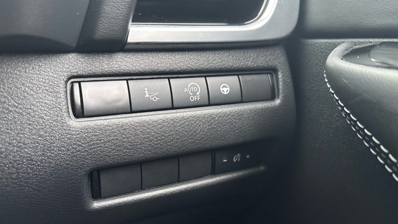 Nissan Qashqai 1.3 DiG-T MH 158 Premiere Edition 5dr Xtronic Petrol Hatchback